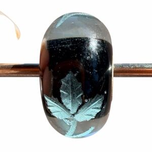 Trollbeads LAA 925 Blue Black Etched Leaf Glass Bead Sterling Core